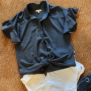 EUC Max Studio blue on blue ruffle sleeve blouse